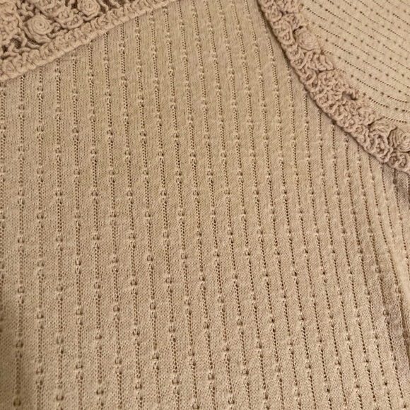 Maurice’s ivory color  lightweight sweater size large - Picture 7 of 13